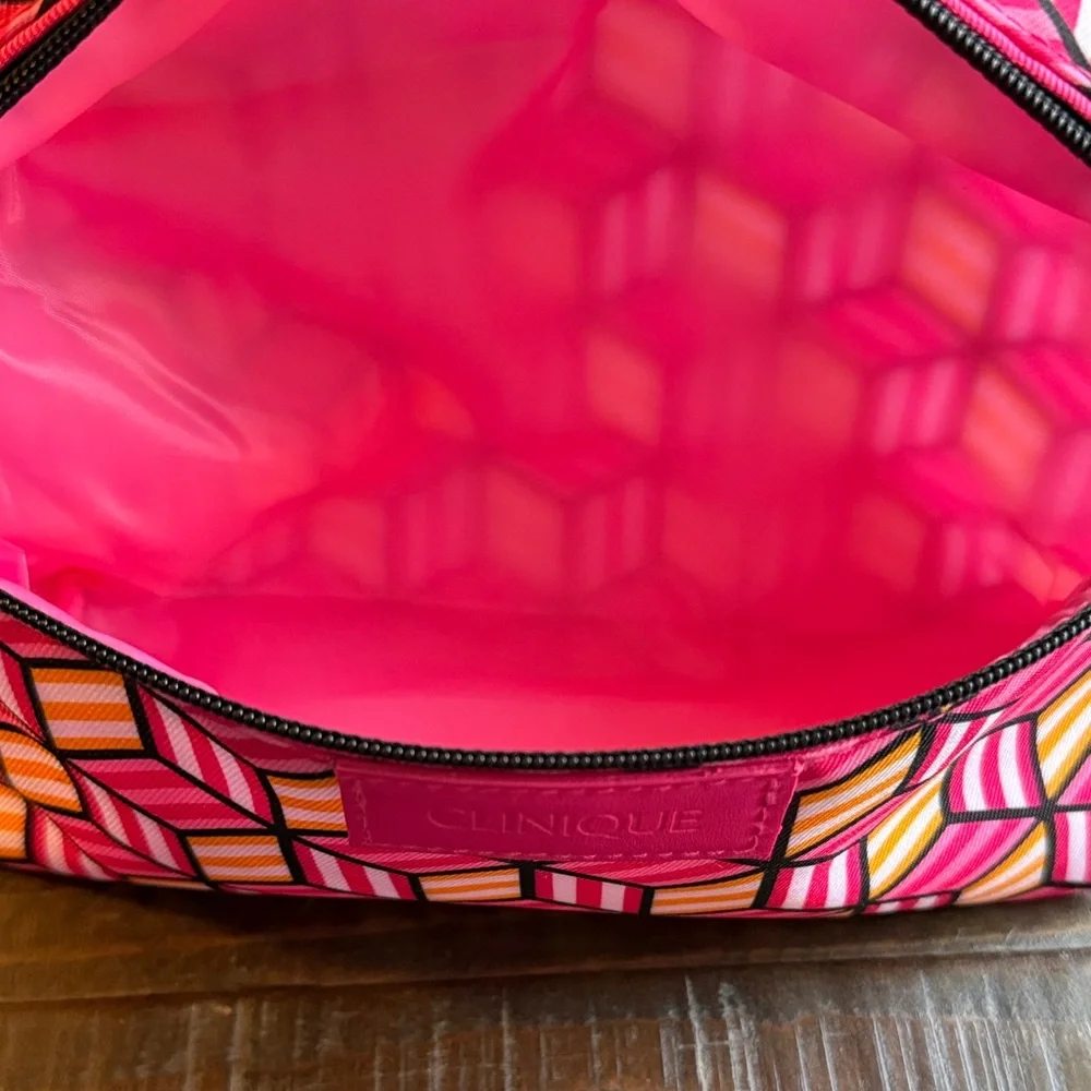 Clinique Cosmetic Bag Womens Small Pink Excellent‎ Vibrant Geometric
